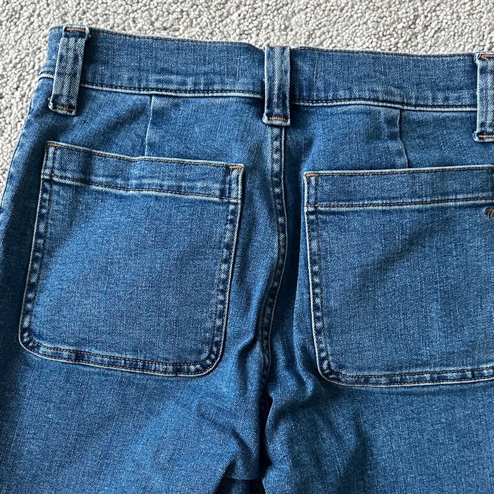 Madewell Mid Rise Kick Out Patch Pocket Jeans in size 27P. - Picture 5 of 6